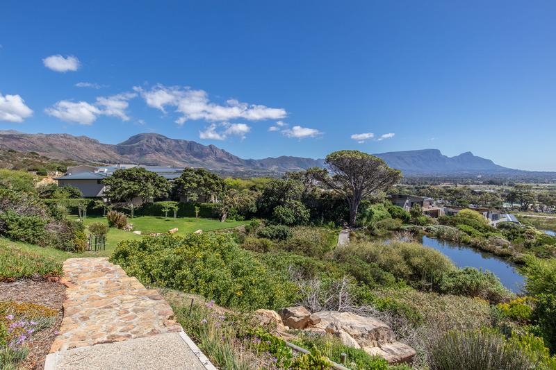 3 Bedroom Property for Sale in Stonehurst Mountain Estate Western Cape